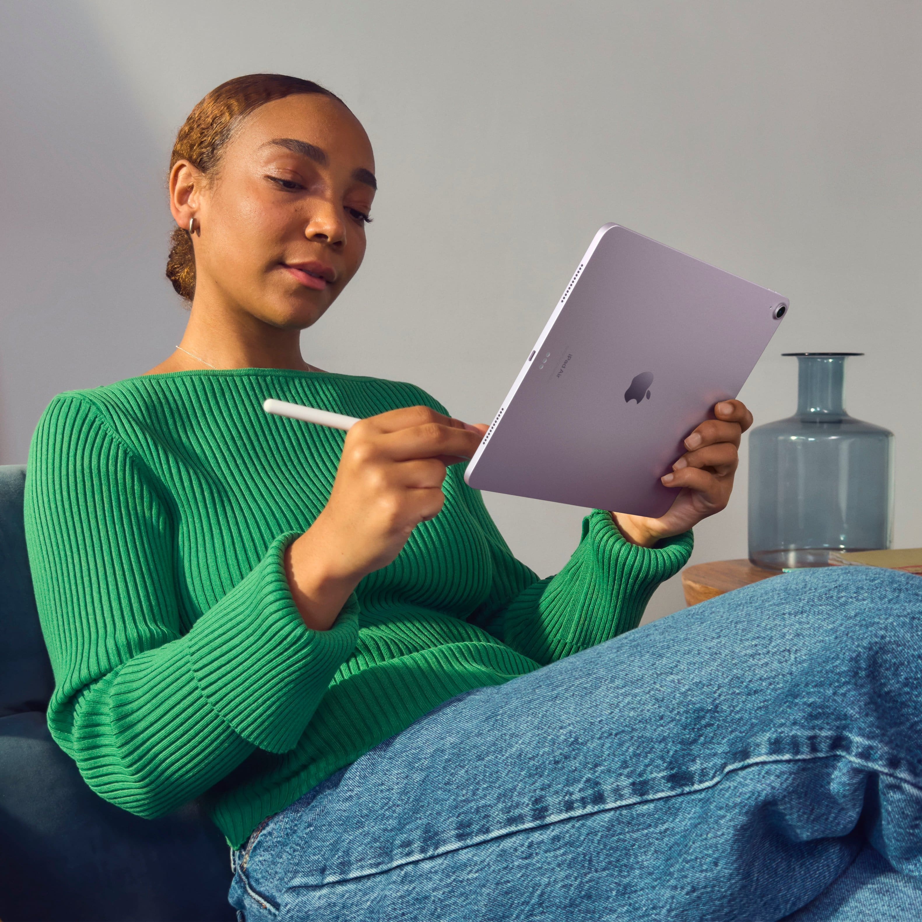 Hi-Shield HD Clear Glass ຟີມແກ້ວໃສກັນຮອຍ ສຳລັບ iPad Air6 13 inch M2