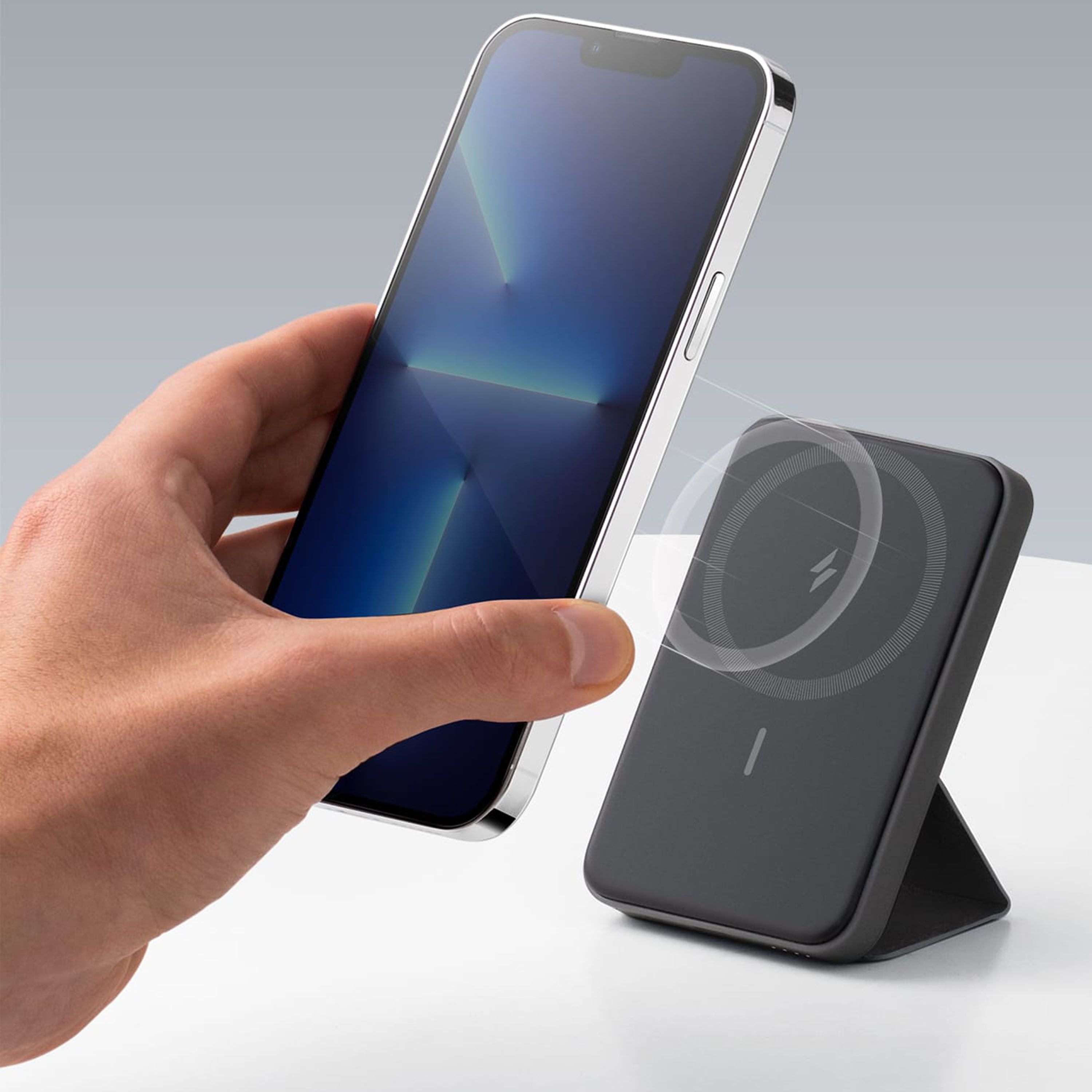 Anker Powercore Magnetic 5K With Bracket